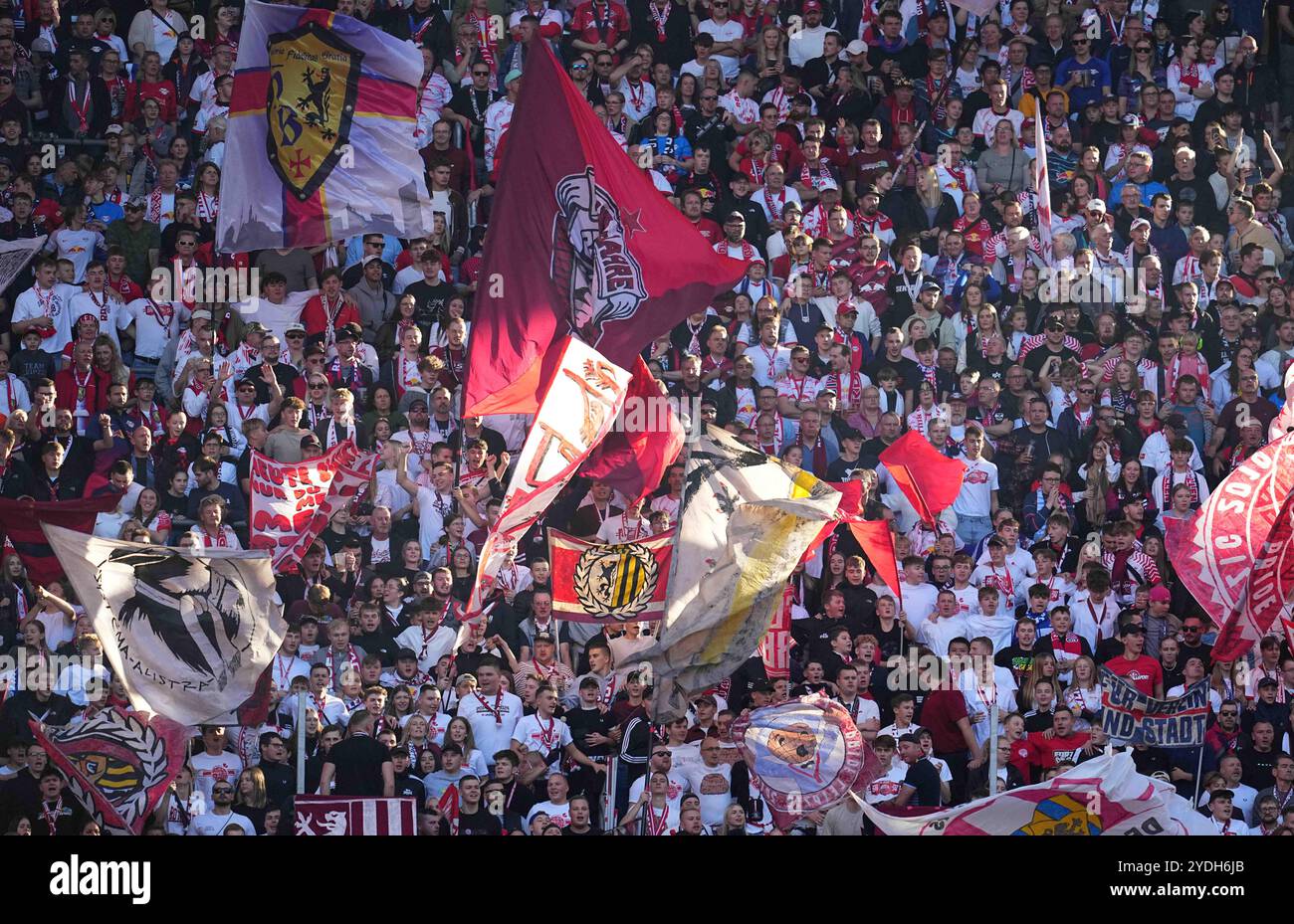 Leipzig, Allemagne. 26 octobre 2024. Fans de Leipzig pendant le 1. Bundesliga match 8 entre RB Leipzig - Freiburg au Red Bull Arena, Leipzig, Allemagne. Crédit : Ulrik Pedersen/Alamy Banque D'Images