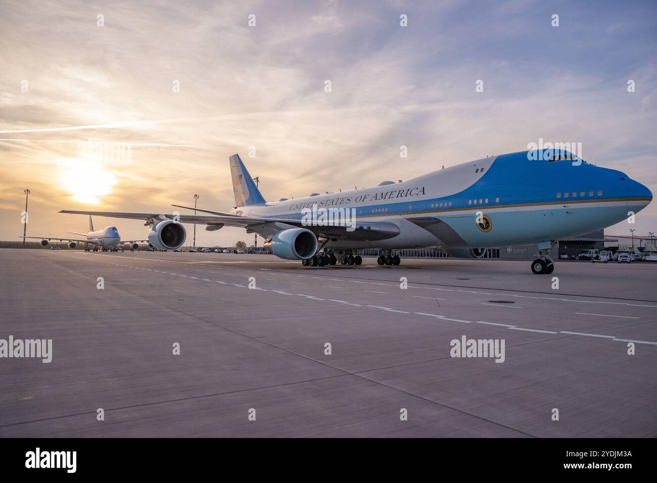 Le président Joe Biden rencontre des dignitaires, vendredi 18 octobre 2024, à Berlin, Allemagne. (Photo officielle de la Maison Blanche par Adam Schultz) Banque D'Images
