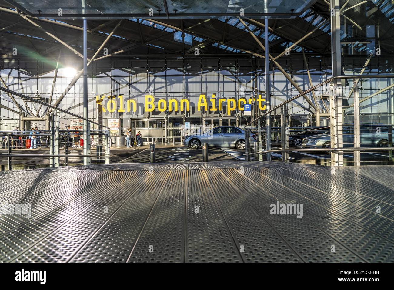 Entrée au terminal 2 de l'aéroport de Cologne-Bonn, CGN, Rhénanie du Nord-Westphalie, Allemagne, Europe Banque D'Images