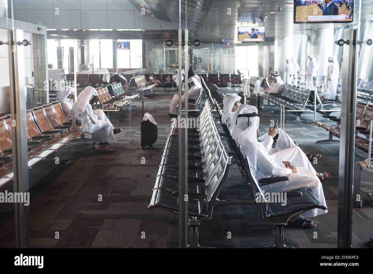 05.06.2019, Doha, Qatar, passagers en attente de départ à l'aéroport international Hamad, Asie Banque D'Images