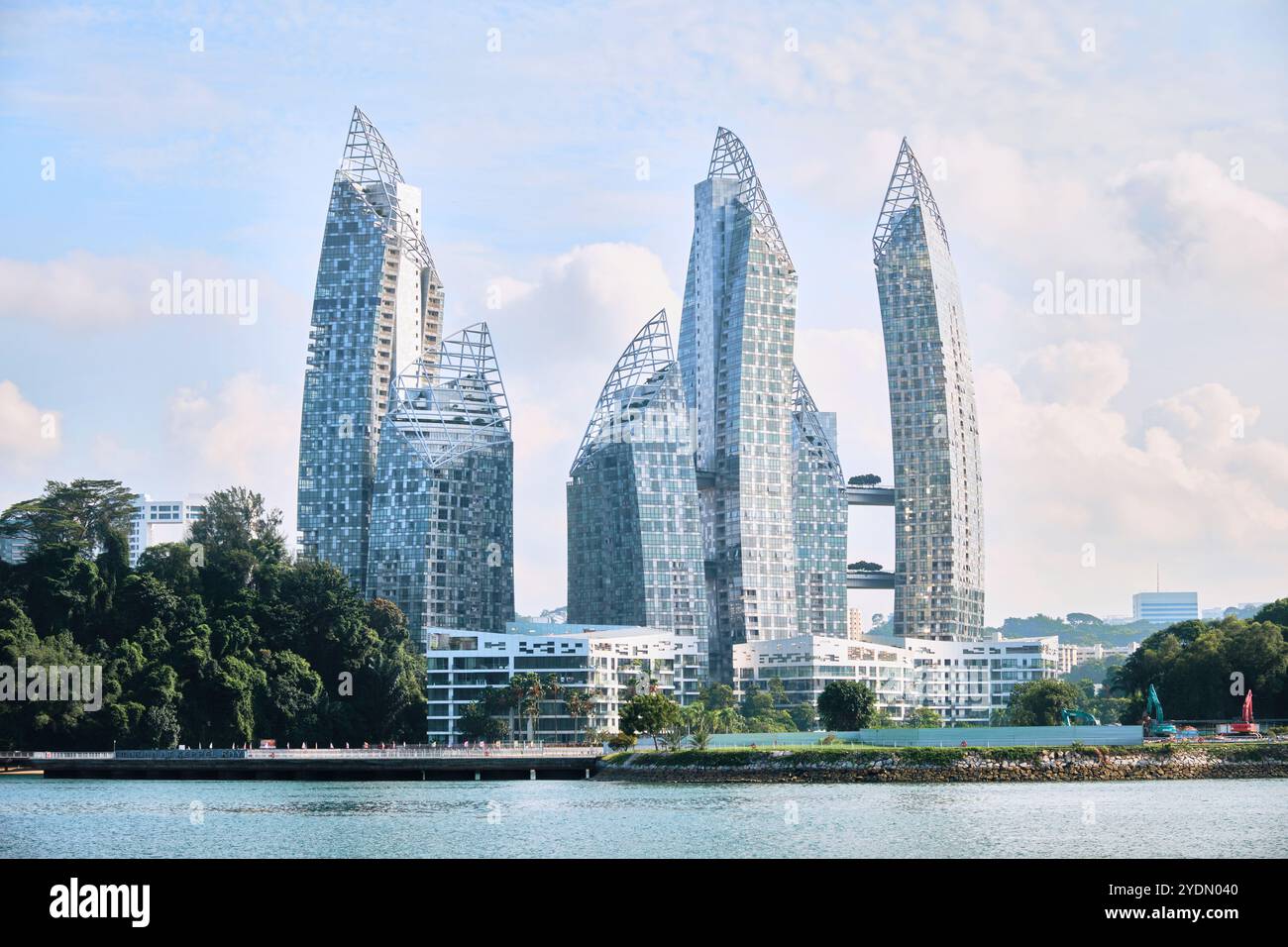 Singapour - 14 août 2024 : Keppel Bay est un complexe résidentiel de luxe en bord de mer conçu par Daniel Libeskind Banque D'Images