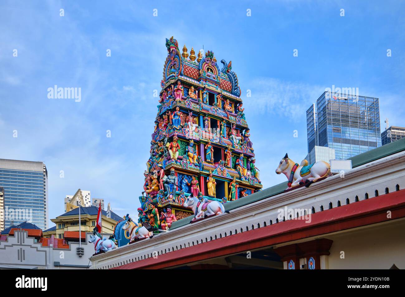 Singapour - 14 août 2024 : Temple Sri Mariamman dans le quartier chinois de Singapour Banque D'Images