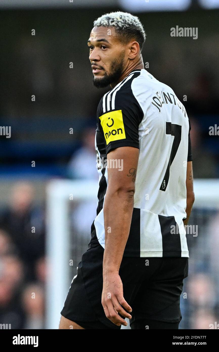 Joelinton de Newcastle United lors du match de premier League Chelsea vs Newcastle United à Stamford Bridge, Londres, Royaume-Uni, 27 octobre 2024 (photo de Cody Froggatt/News images) Banque D'Images