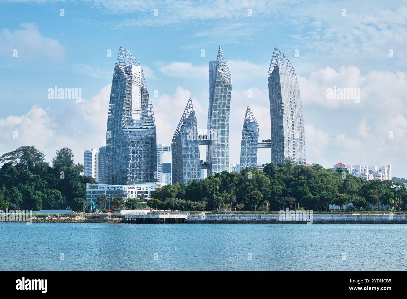 Singapour - 14 août 2024 : Keppel Bay est un complexe résidentiel de luxe en bord de mer conçu par Daniel Libeskind Banque D'Images