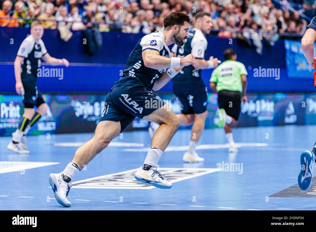 Tim Suton (TBV Lemgo Lippe, #23) jubelt nach Torerfolg / Tor GER, TBV Lemgo Lippe v. Rhein-Neckar Loewen, Handball, 1. Bundesliga, 8. Spieltag, Spielzeit 2024/2025, 27.10.2024 Foto : Eibner-Pressefoto/Jan Rollinger Banque D'Images