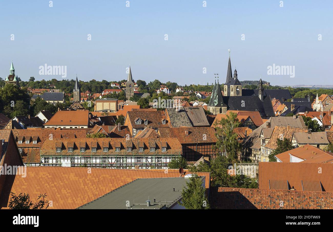 Panorama de Quedlinburg, Allemagne. Quedlinburg est une ville située au nord des montagnes du Harz. En 1994, la cour médiévale et la vieille ville ont été situées sur th Banque D'Images