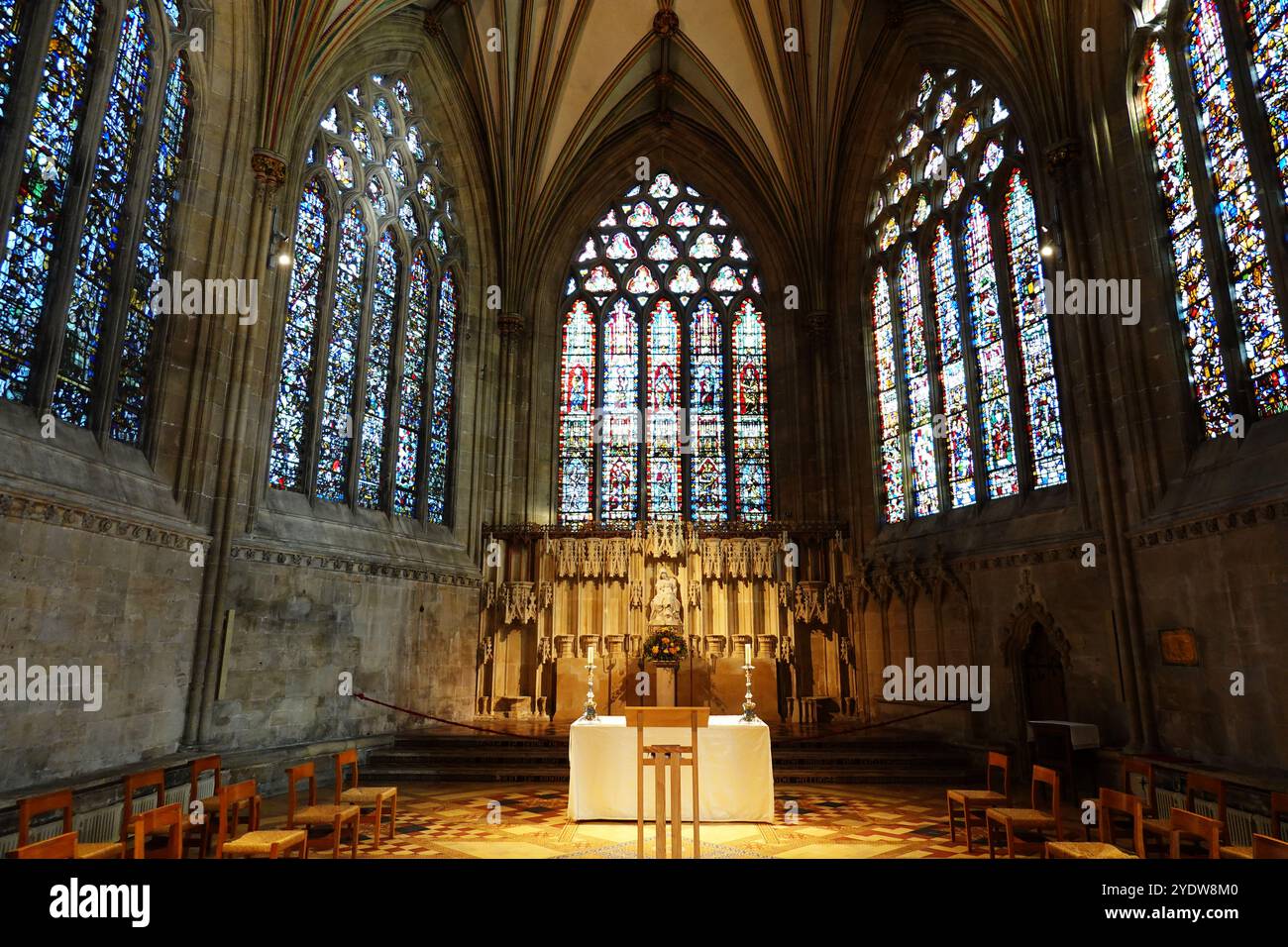 Wells Cathedral, cathédrale anglicane du XIIe siècle dédiée à Andrew l'Apôtre, siège de l'évêque de Bath and Wells, Wells, Somerset, Angleterre Banque D'Images