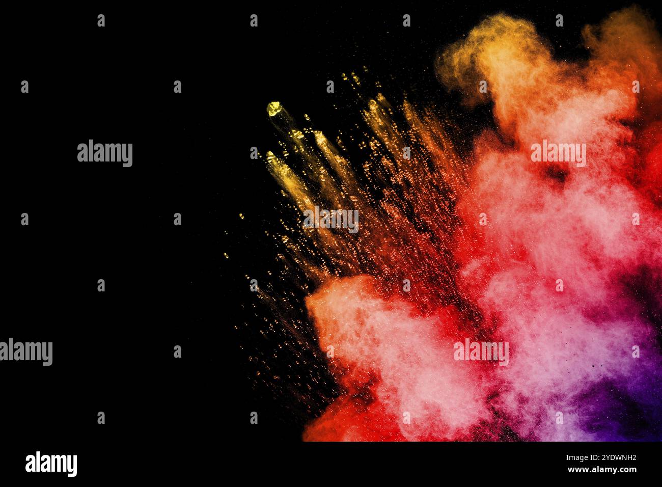 Explosion colorée pour la poudre Holi. Arrière-plan abstrait de particules de couleur éclatent ou éclaboussent Banque D'Images