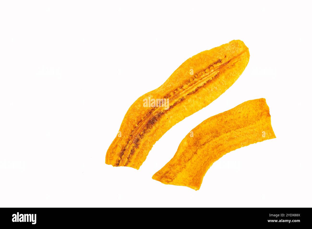 Plantain ​​fried mûr en tranches - Patacones sur fond blanc. Musa x paradisiaca. Banque D'Images