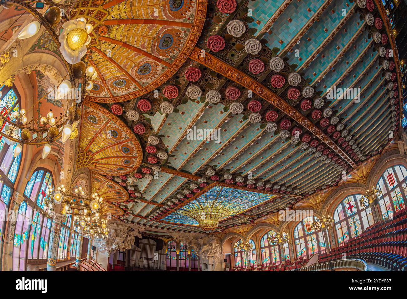 Salle de concert du Palais de la musique catalane, construit 1905-1908, Barcelone, Espagne Banque D'Images