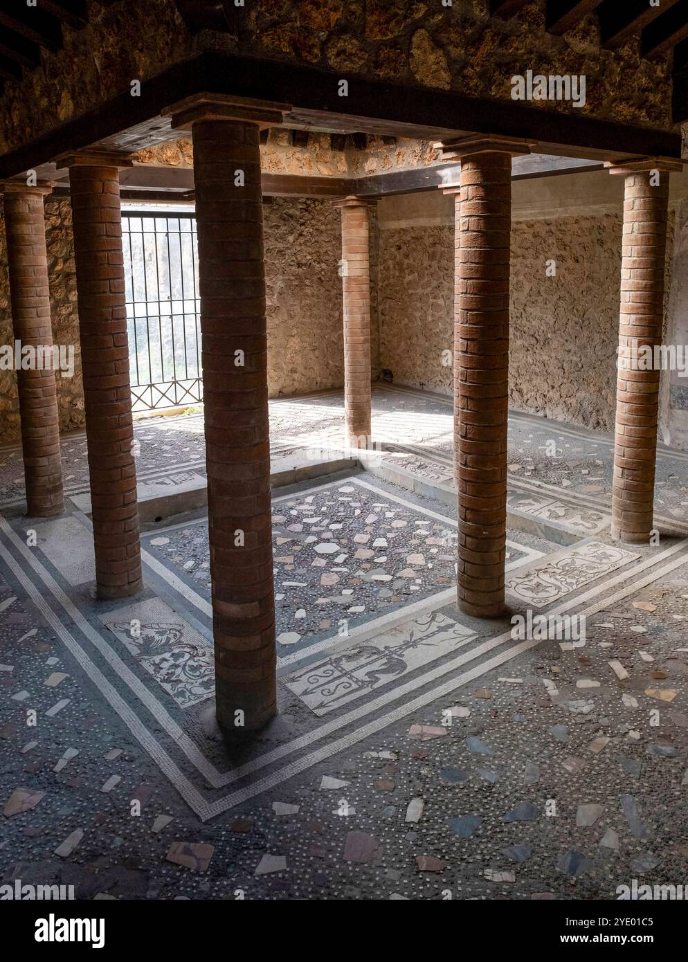 Impluvium in Atrium of the House of Menander, ( Casa del Menandro) Parc archéologique de Pompéi, Naples, Italie. Banque D'Images