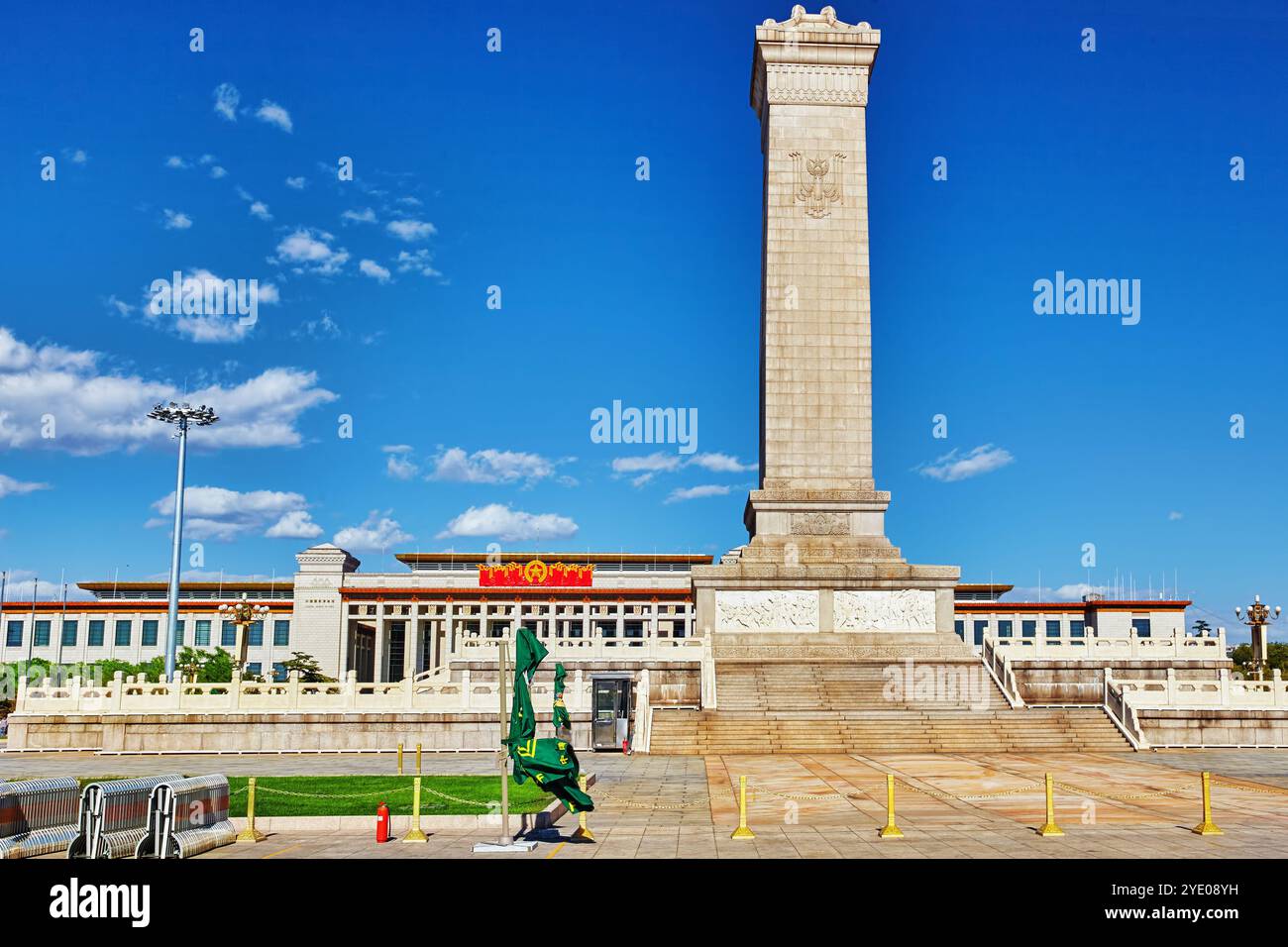 Monument aux héros du peuple sur la Place Tian'anmen - la troisième plus grande place du monde, Beijing, Chine. Banque D'Images