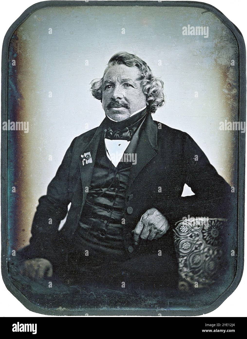 Portrait de Louis Daguerre en 1844. Daguerre a été l'inventeur du tout premier procédé photographique accessible au public. Le processus a été disponible en 1839, mais a été complètement remplacé en 20 ans. Le procédé était complexe (et dangereux, avec des vapeurs de mercure variables) et en 1856, des méthodes beaucoup moins coûteuses et plus faciles étaient disponibles. Banque D'Images