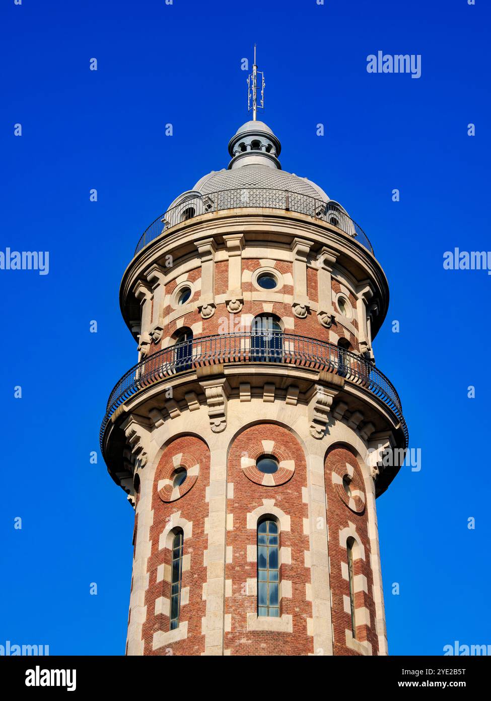 Torre de les Aigues de dos Rius, Mont Tibidabo, Barcelone, Catalogne, Espagne Banque D'Images