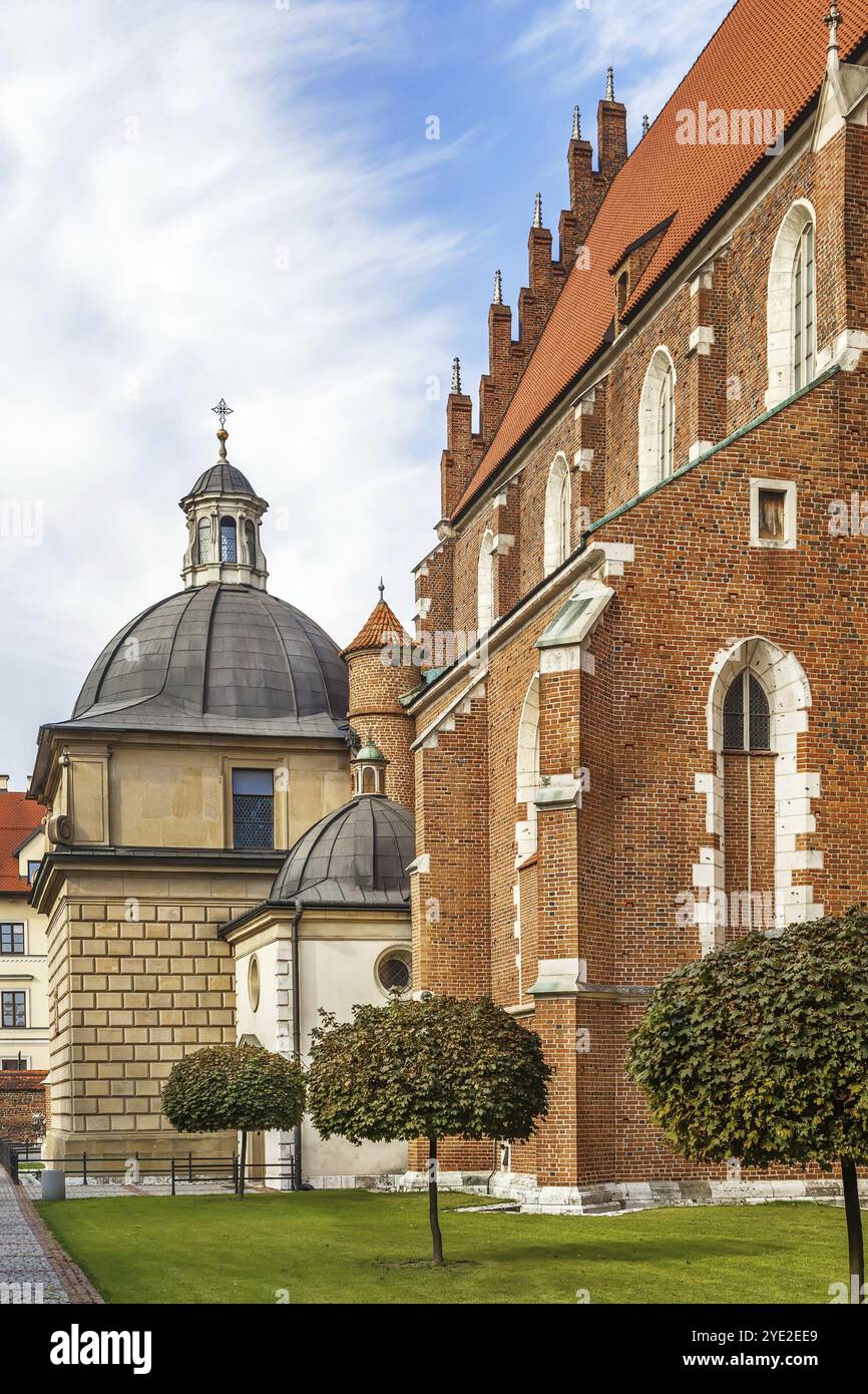 La basilique du corpus Christi située dans le quartier Kazimierz de Cracovie, en Pologne, est une église gothique fondée en 1335. Chapelle de l'Annonciation Banque D'Images