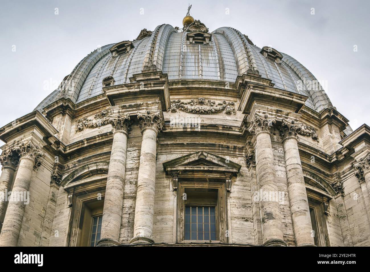 Dôme de la basilique Pierre au Vatican Banque D'Images