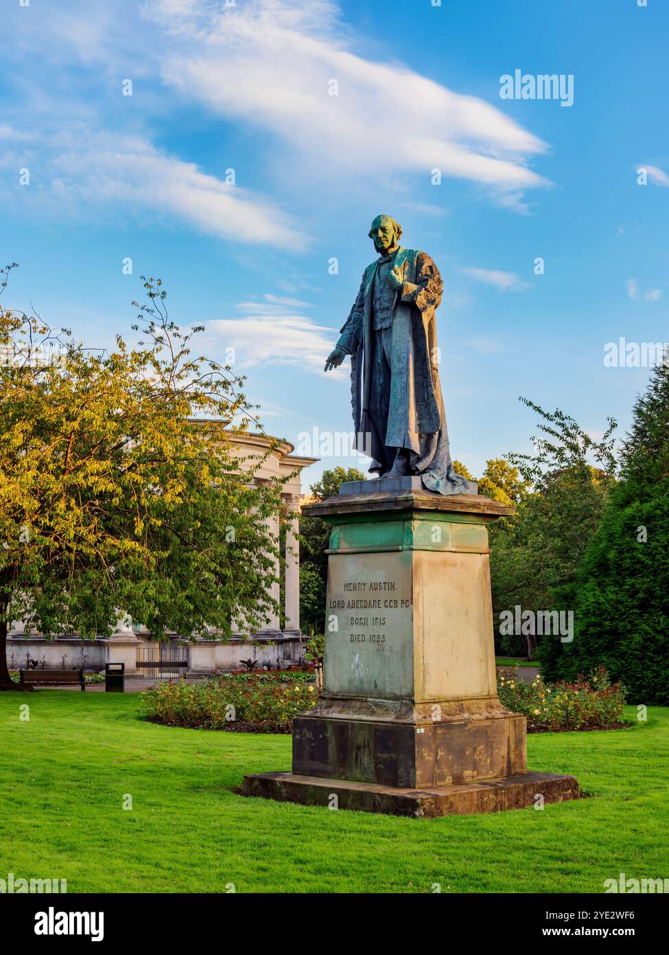 Statue de Henry Austin Lord Aberdare à Alexandra Gardens, Cardiff, pays de Galles, Royaume-Uni Banque D'Images