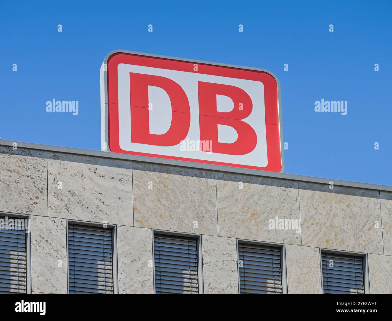 Deutsche Bahn DB services, immeuble de bureaux, Elisabeth-Schwarzhaupt-Platz, Invalidenstraße, Mitte, Berlin, Allemagne Banque D'Images