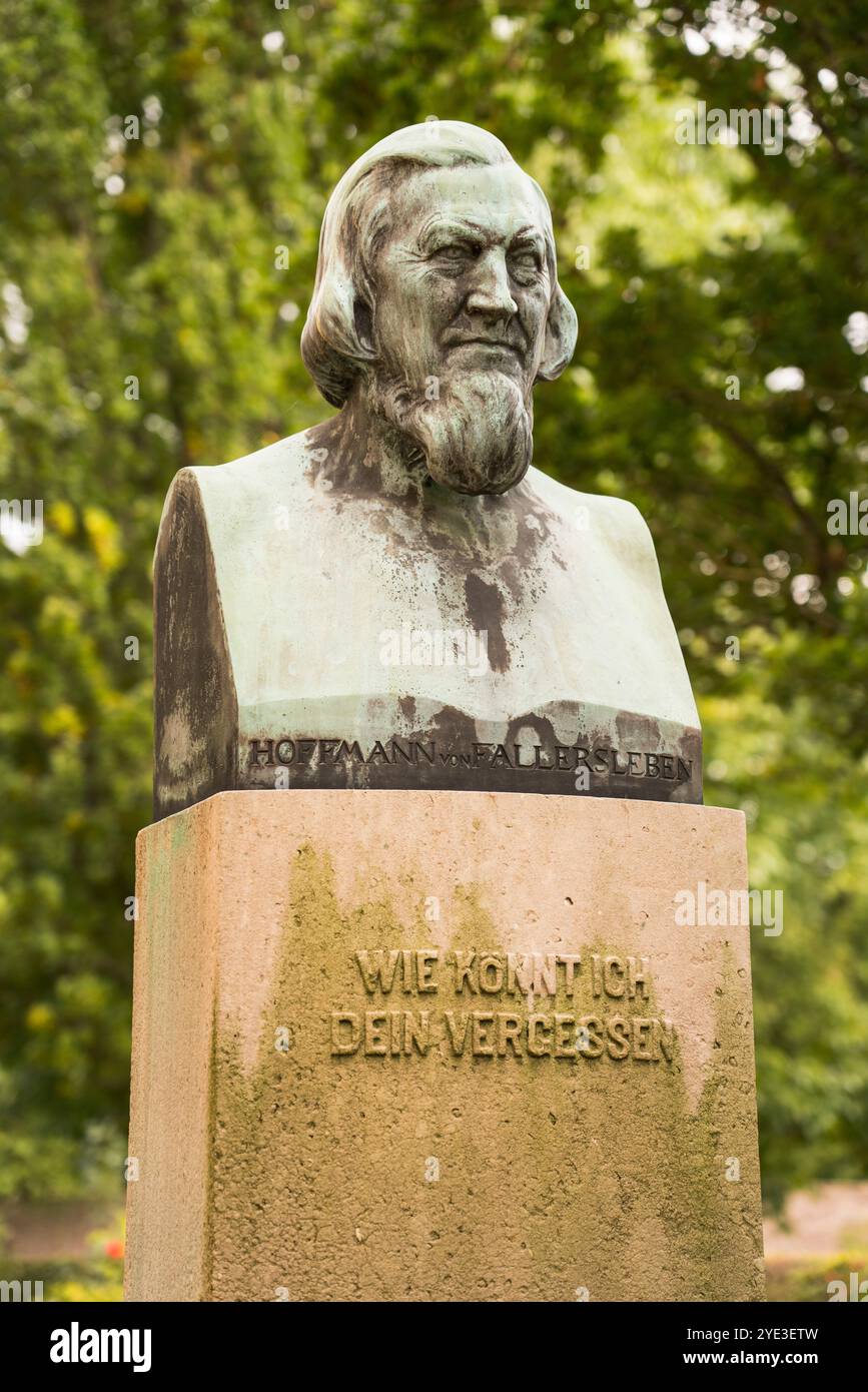 La tombe d'August Heinrich Hoffmann, Hoffmann von Fallersleben, 1798–1874, poète allemand, Abbey Castle Corvey in Hoexter, Weserbergland, Rhénanie du Nord Banque D'Images