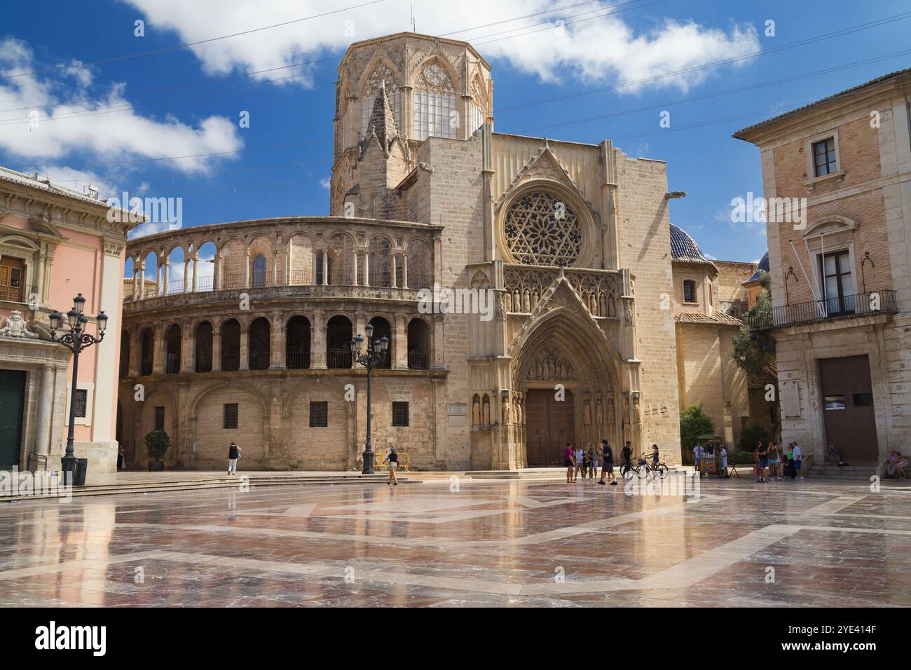 Valence, Espagne - 14 août 2023 : Cathédrale-Basilique métropolitaine de l'Assomption de notre-Dame de Valence, Espagne. Banque D'Images