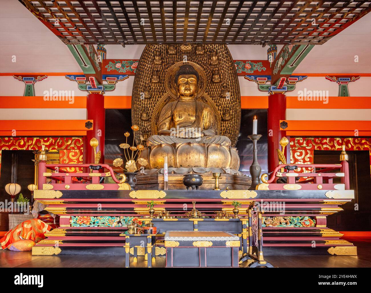 Gros plan de la statue de Bouddha dans le temple Kiyomizu-dera à Kyoto, Japon, le 27 septembre 2024 Banque D'Images