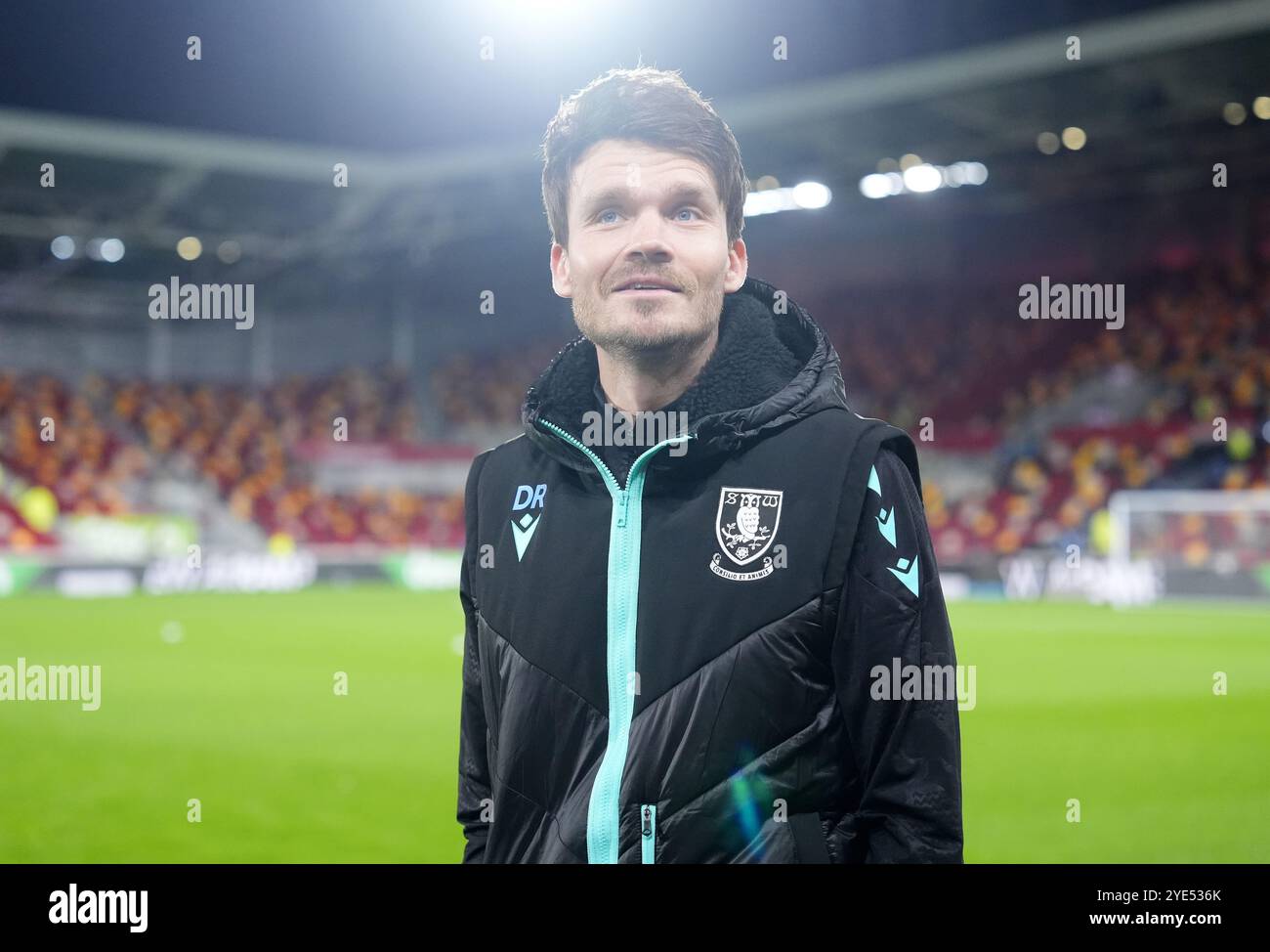 Le manager de Sheffield mercredi, Danny Rohl, devant le match de quatrième tour de la Coupe Carabao au Gtech Community Stadium. Date de la photo : mardi 29 octobre 2024. Banque D'Images
