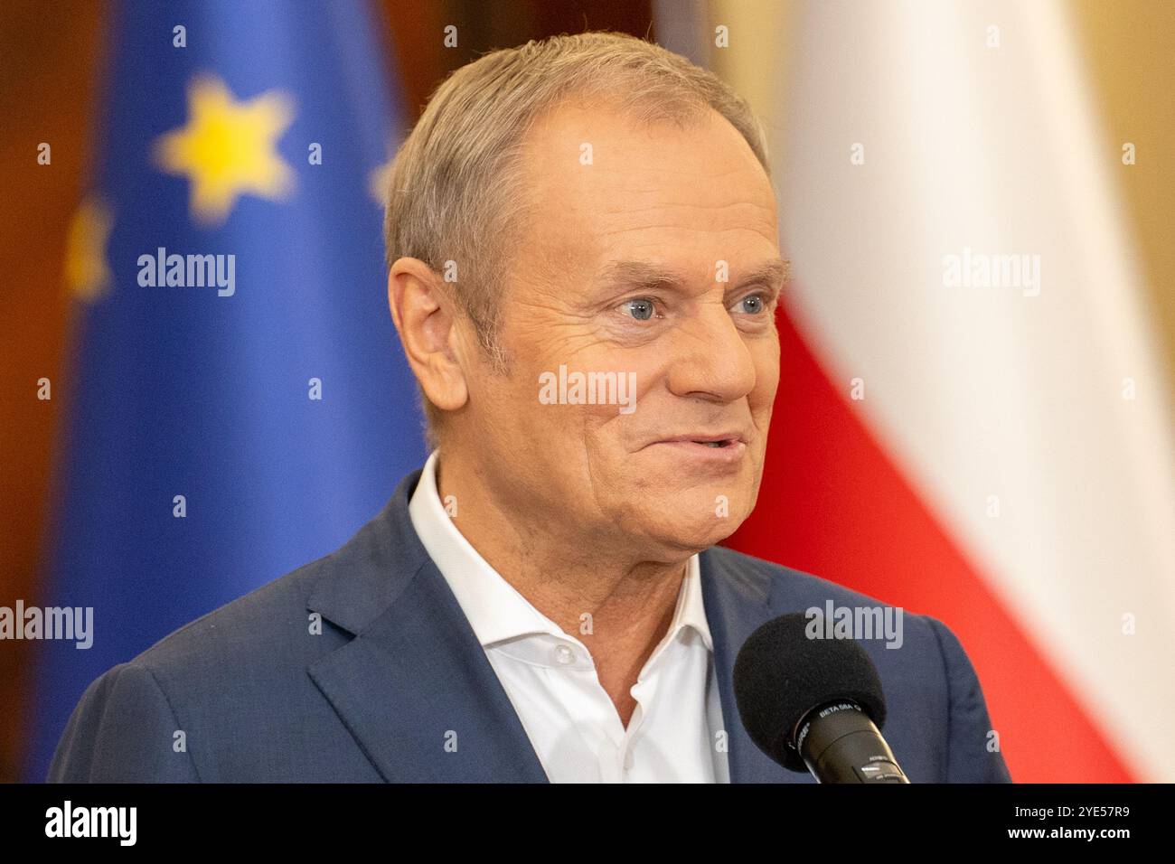 Varsovie, Pologne. 29 octobre 2024. Le premier ministre de Pologne, Donald Tusk, prend la parole lors d'une conférence de presse. Le premier ministre polonais Donald Tusk s’est adressé à la presse après une réunion hebdomadaire du gouvernement axée sur le rapport du Comité sur l’influence russe et les problèmes urgents de crise sanitaire. Crédit : SOPA images Limited/Alamy Live News Banque D'Images