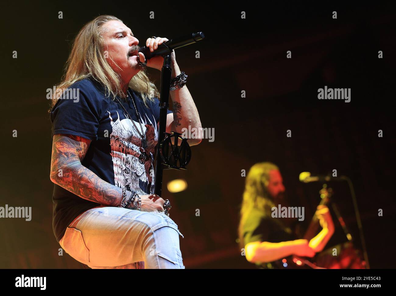 Zagreb, Croatie. 29 octobre 2024. James Labrie du groupe de rock Dream Theater se produit lors d'un concert à l'Arena Zagreb le 29 octobre 2024 à Zagreb, Croatie. Photo : Marko Prpic/PIXSELL crédit : Pixsell/Alamy Live News Banque D'Images