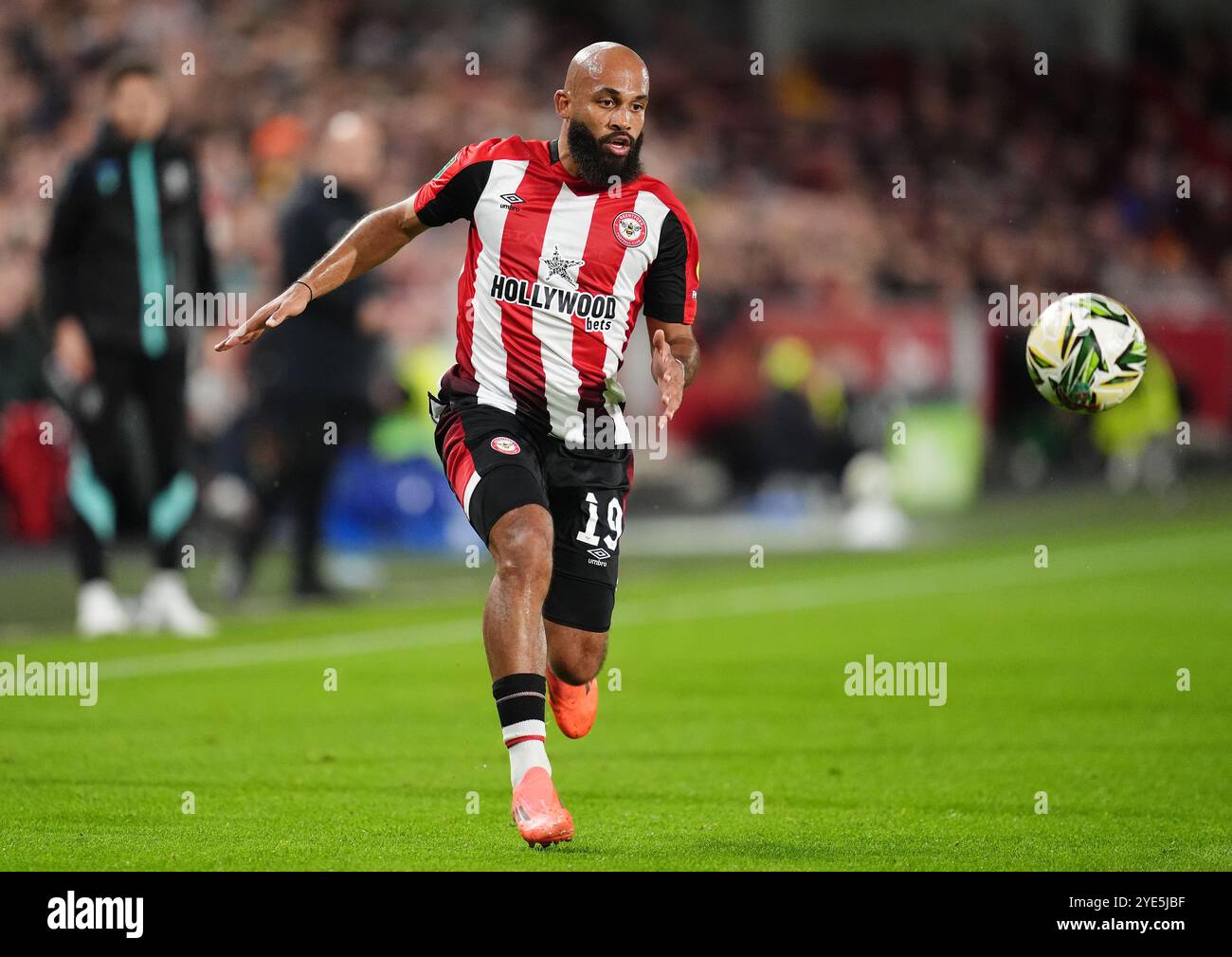 Bryan Mbeumo de Brentford lors du match de quatrième tour de la Coupe Carabao au Gtech Community Stadium de Londres. Date de la photo : mardi 29 octobre 2024. Banque D'Images