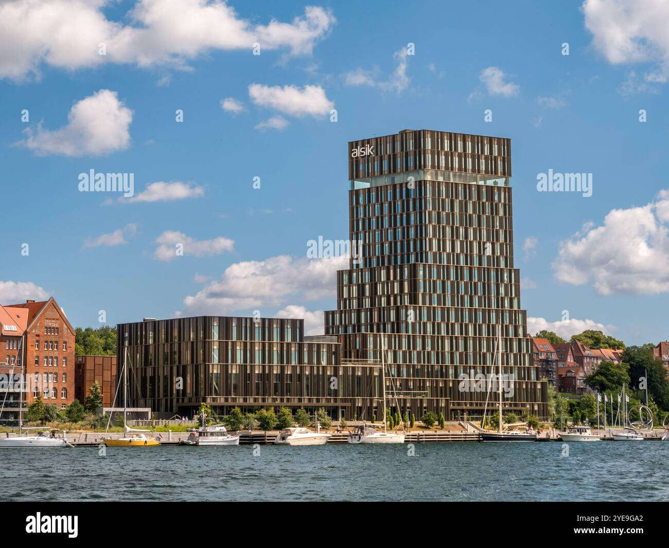 Hôtel moderne sur le quai Alssund dans la ville de Sønderborg sur l'île ALS, au sud du Danemark Banque D'Images