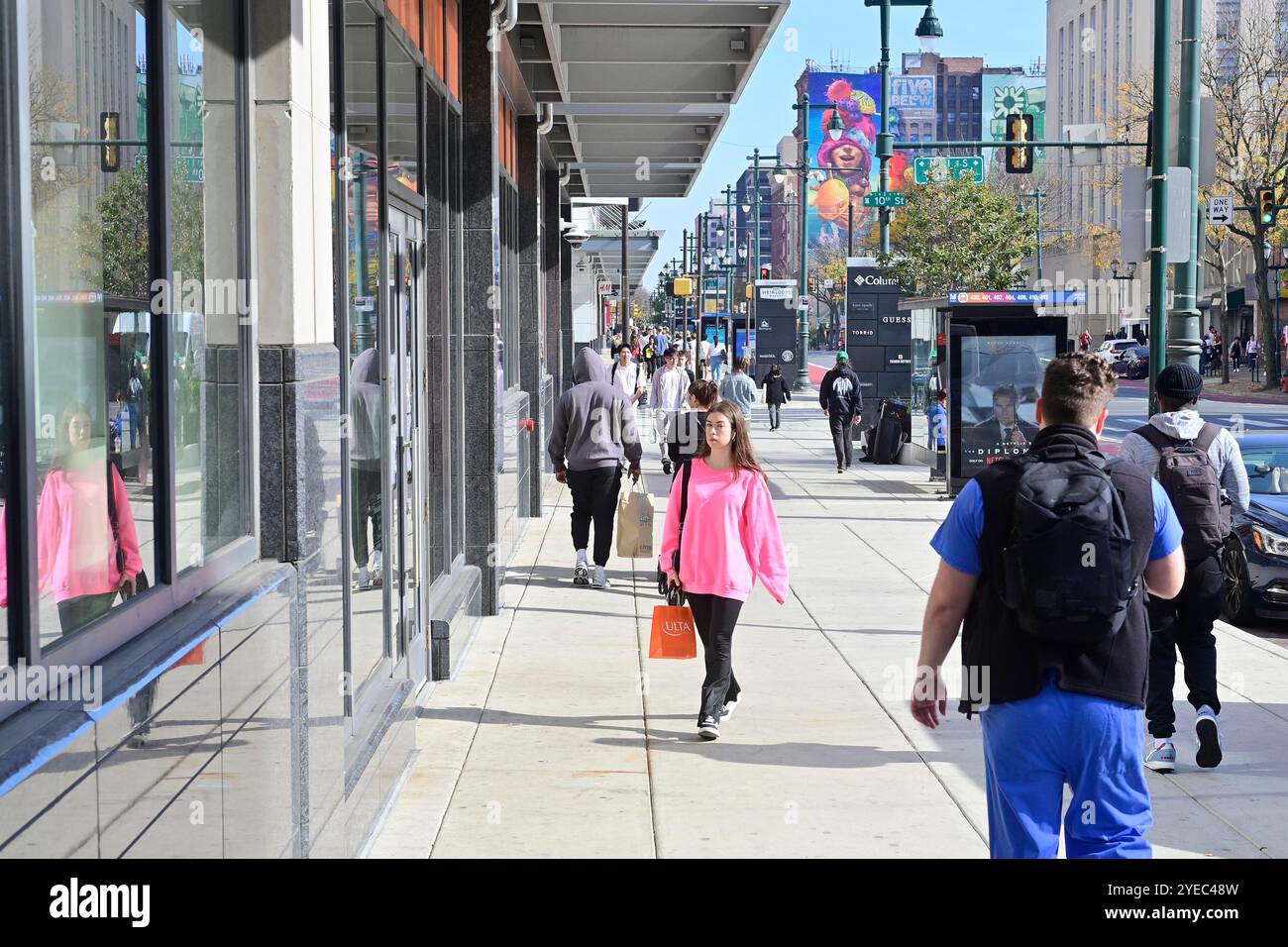 Philadelphie, États non liés. 30 octobre 2024. Vue générale de Market Street à Center City Philadelphia, PA le 30 octobre 2024. (Photo de Bastiaan Slabbers/Sipa USA) crédit : Sipa USA/Alamy Live News Banque D'Images