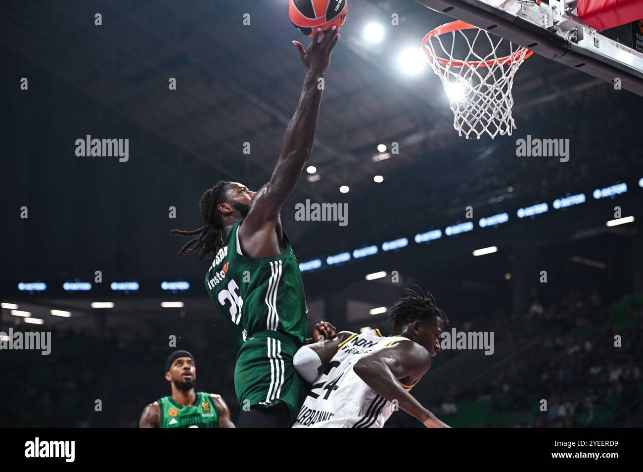 26 Mathias Lessort du Panathinaikos AKTOR Athens joue lors de la sixième ronde Euroleague entre Panathinaikos AKTOR Athens et LDLC ASVEL Villeurbanne à l'OAKA Altion Arena le 30 octobre 2024, Athènes, Grèce. Banque D'Images