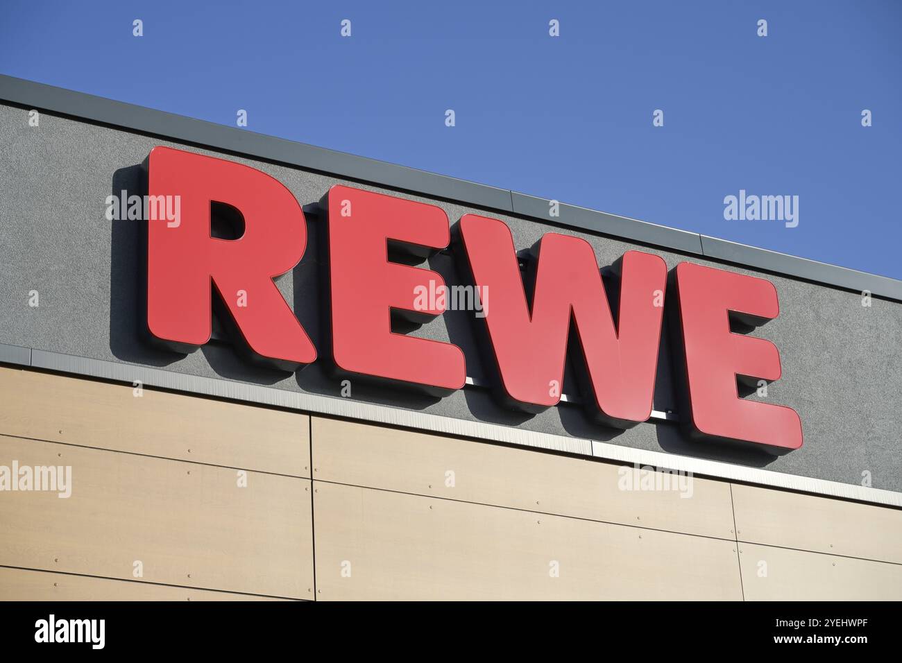 Logo, supermarché Rewe Banque D'Images