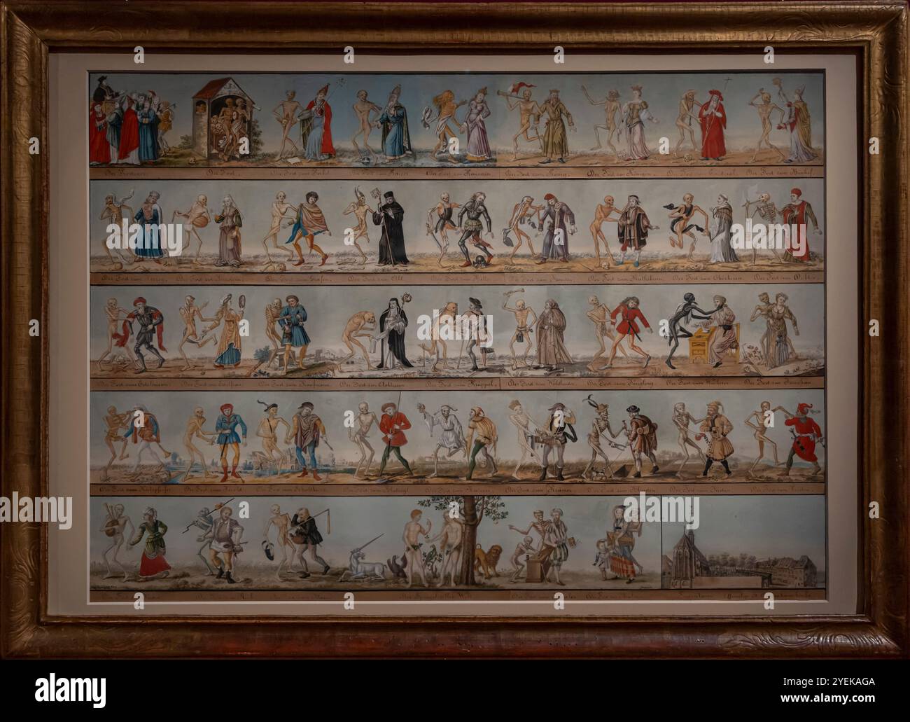 Paris, France - 10 19 2024 : Musée du Louvre. Figure du fou. Vue de copie de la danse de la mort de Bâle peinte par Johann Rudolf Feyerabend Banque D'Images
