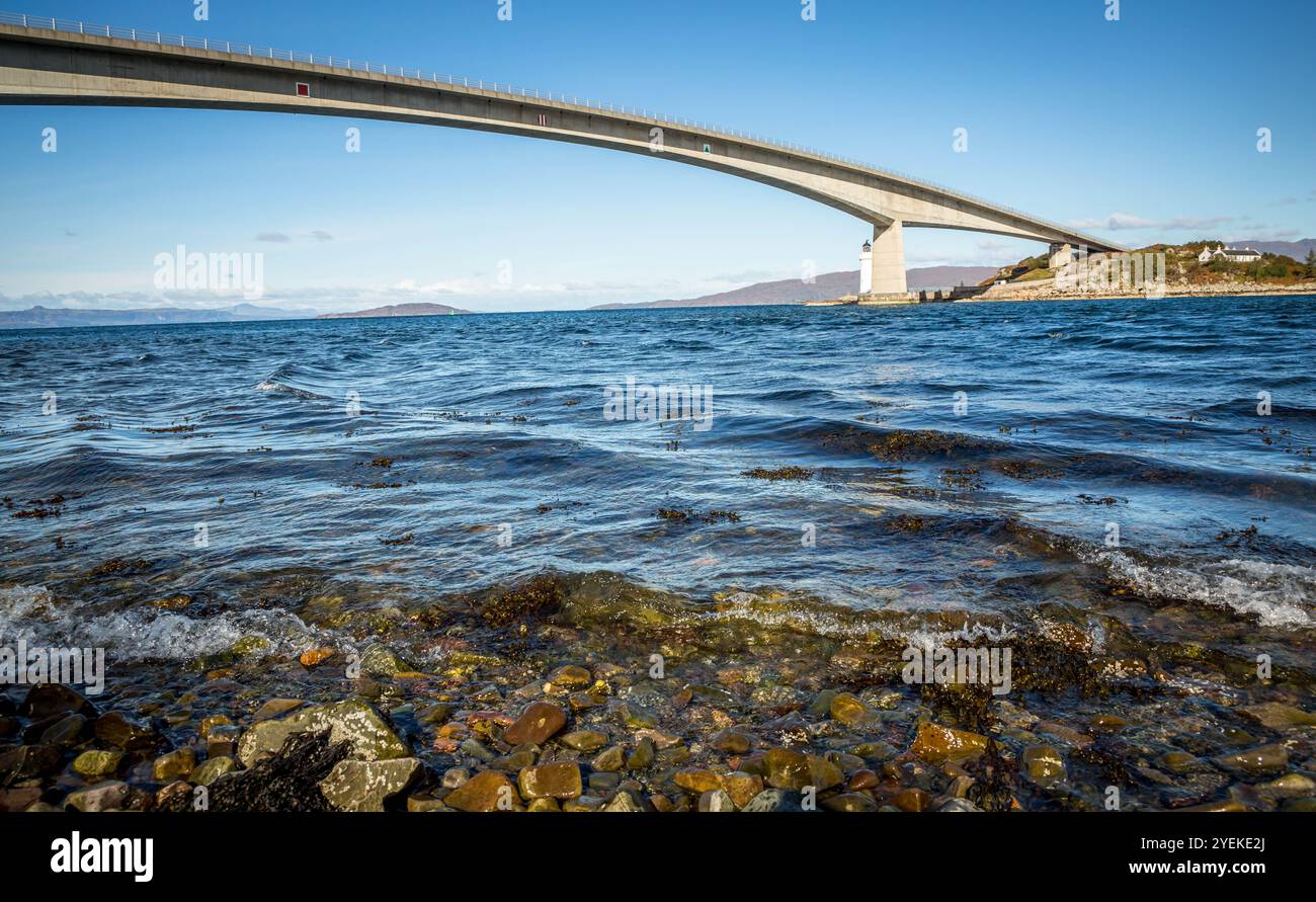 Pont de l'île de Skye, reliant l'île à l'Écosse continentale. ROYAUME-UNI Banque D'Images