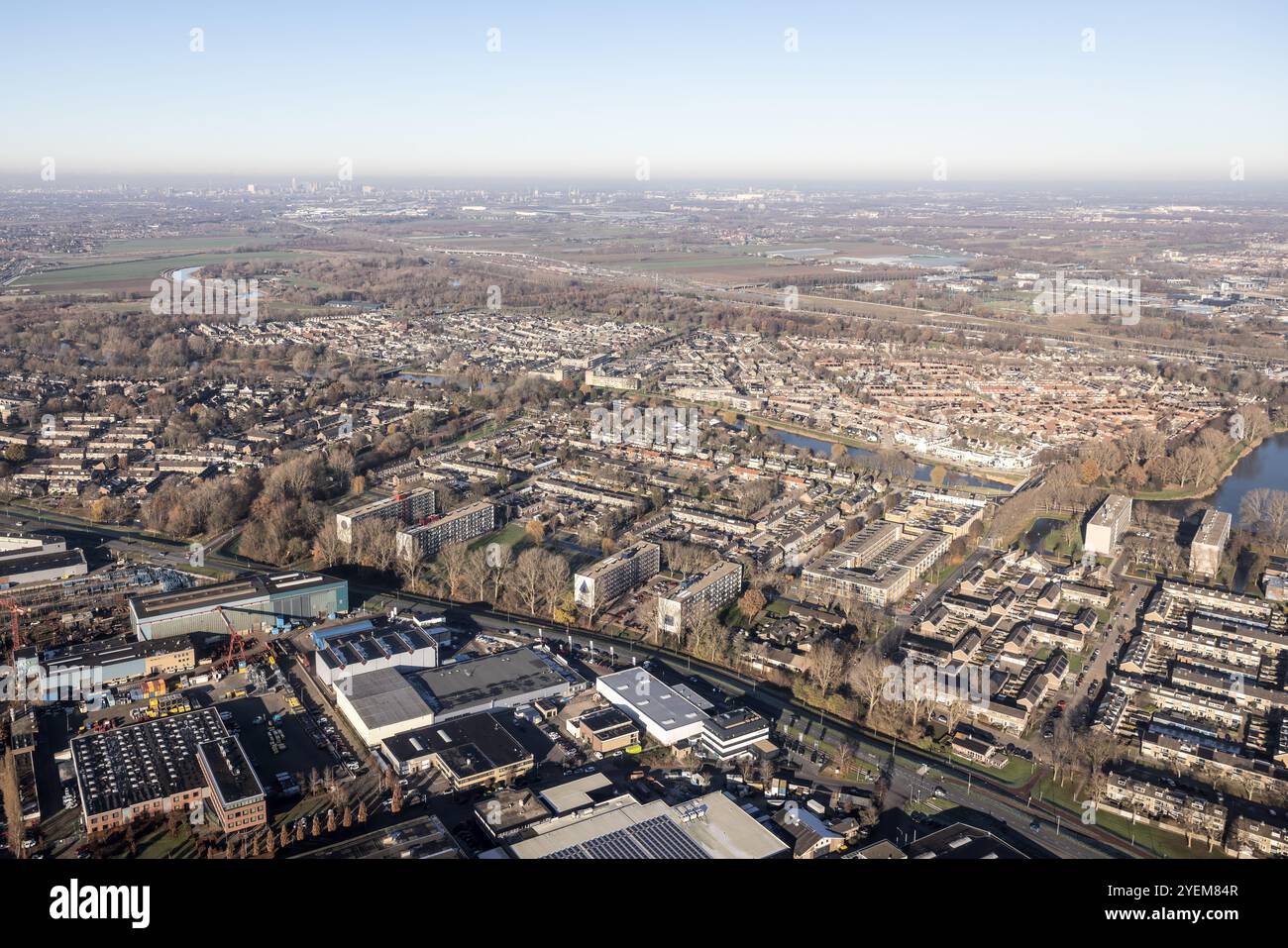 Vue aérienne ville Dordrecht avec quartier résidentiel du centre-ville, pays-Bas Banque D'Images