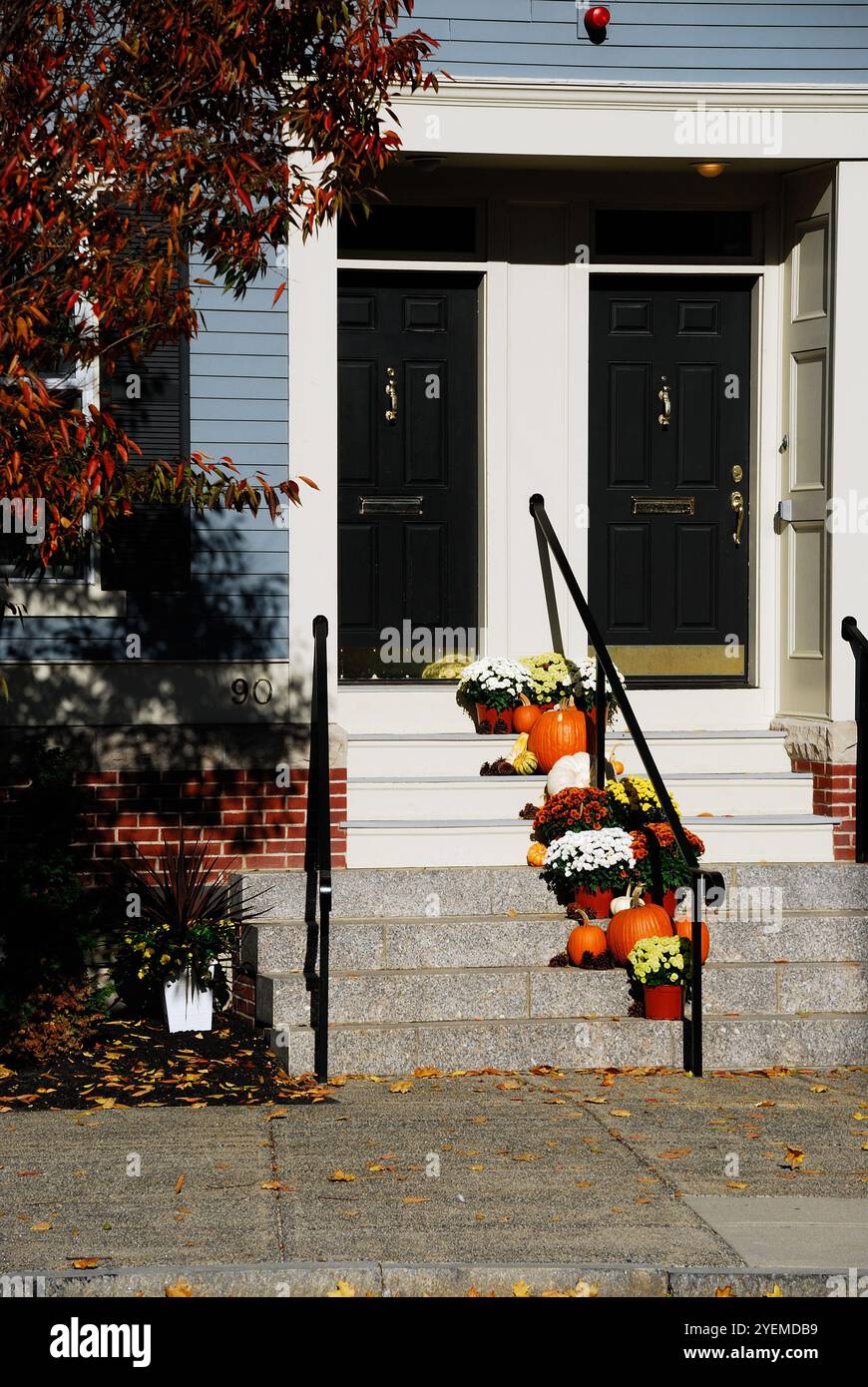 Présentoir sur le seuil de porte d'Halloween Banque D'Images