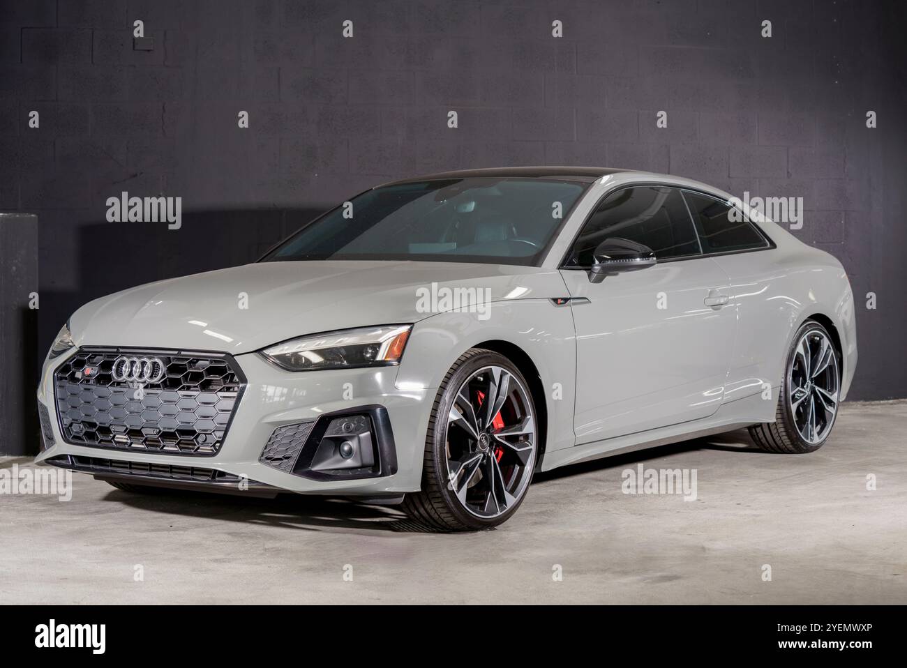 Fort Lauderdale, FL, États-Unis - 28 octobre 2024 : Audi S5 berline sport de luxe Banque D'Images