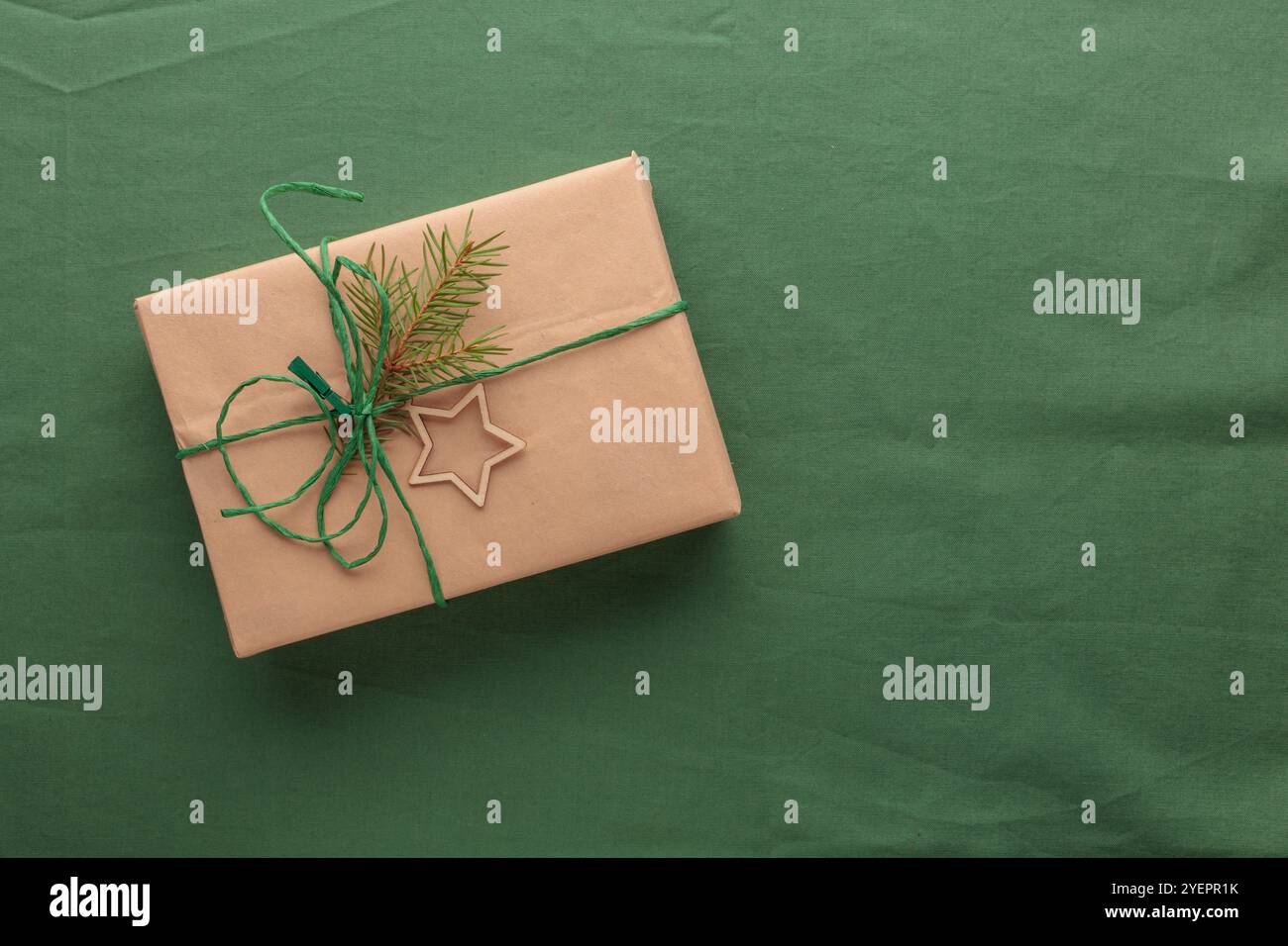 Emballage de cadeaux naturels respectueux de l'environnement de Noël zéro déchet Banque D'Images