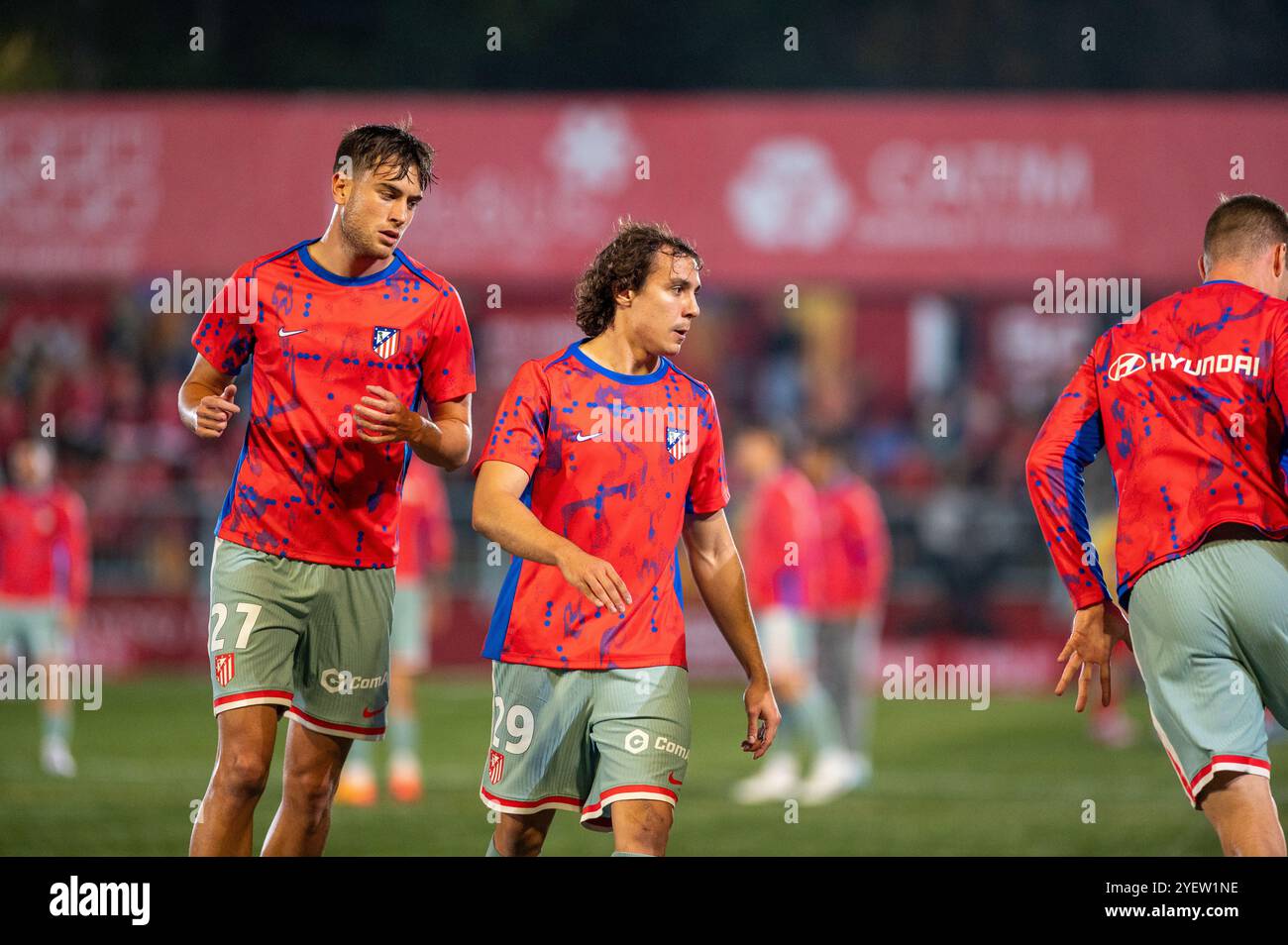 Vic, Espagne : octobre 31 2024 : joueurs de l'Atletico de Madrid avant la Copa del Rey 2024 - 2025 match entre UE Vic et Atletico de Madrid à Estadi Hip Banque D'Images