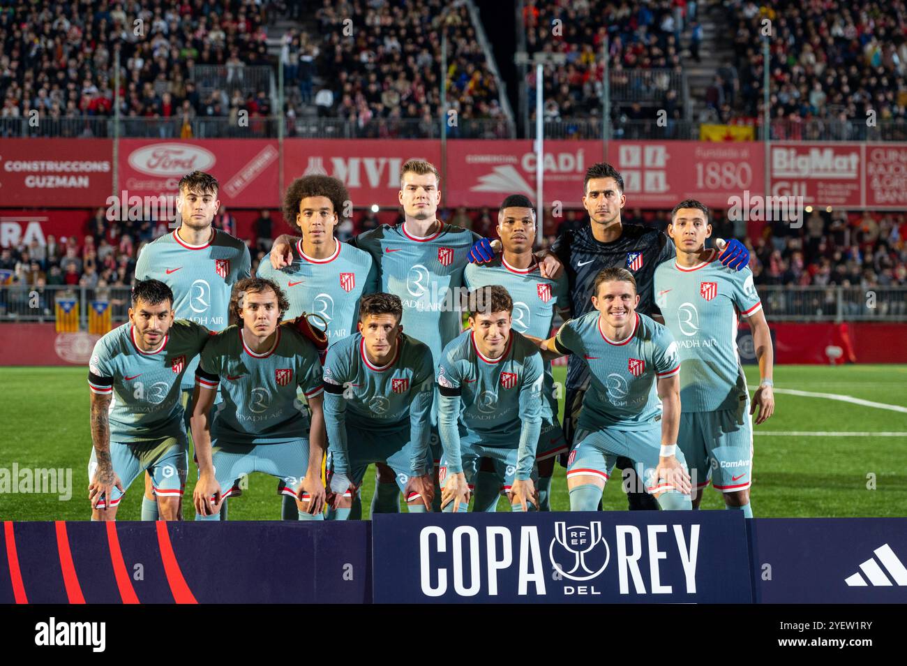 Vic, Espagne : octobre 31 2024 : formation des joueurs de l'Atletico de Madrid lors du match de la Copa del Rey 2024 - 2025 entre UE Vic et Atletico de Madrid à E. Banque D'Images