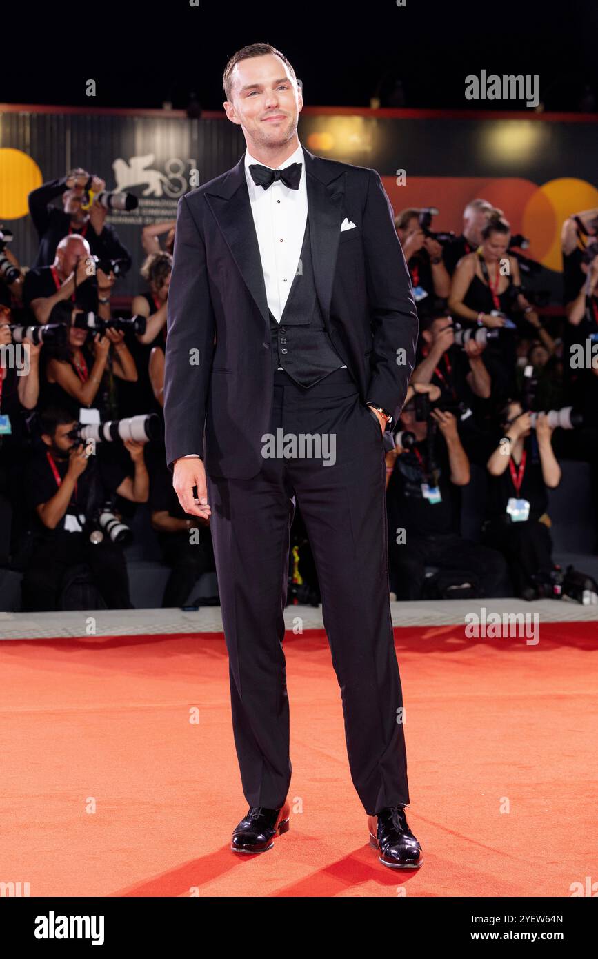 VENISE, ITALIE - AOÛT 31 : Nicholas Hoult assiste à la première du film "L'ordre" lors du 81ème Festival International du film de Venise au Palazzo Banque D'Images