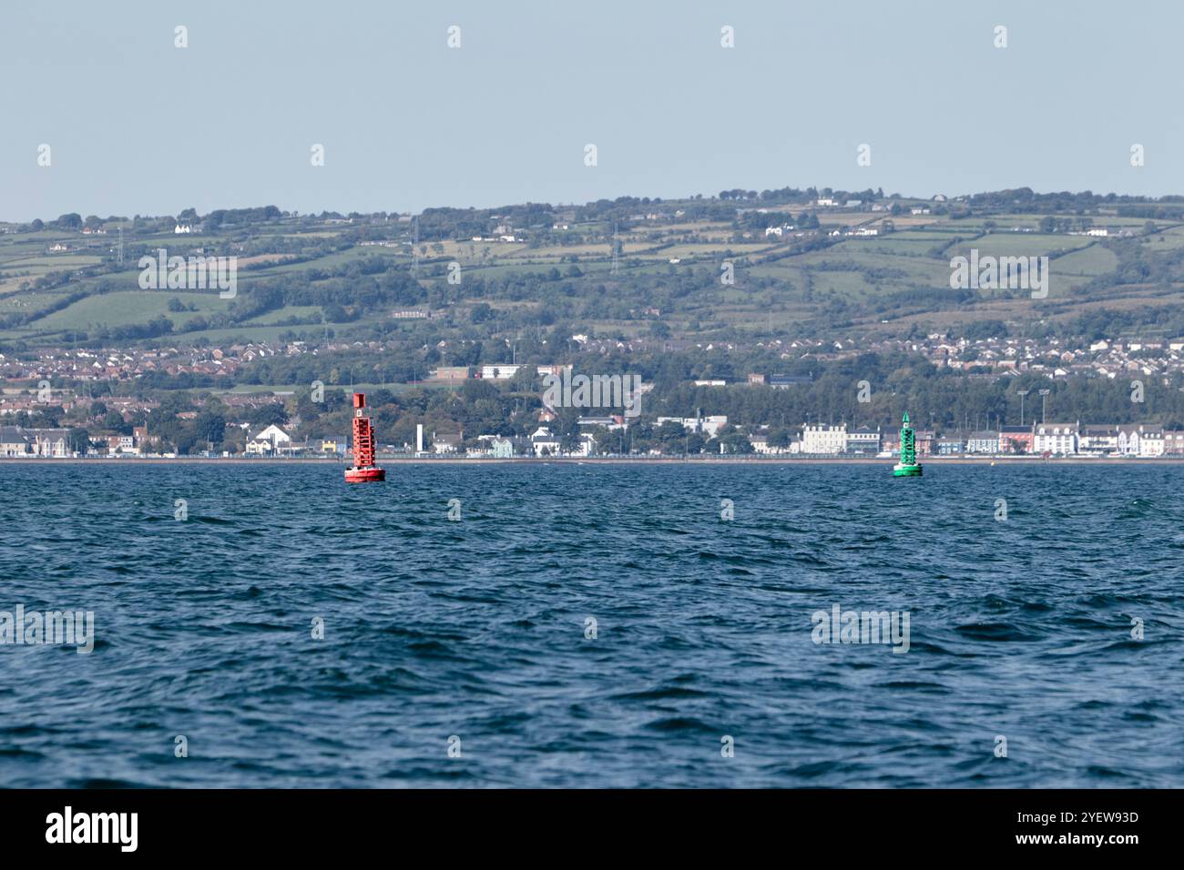 canaux d'expédition marqueurs rouges et verts belfast lough, irlande du nord, royaume-uni Banque D'Images