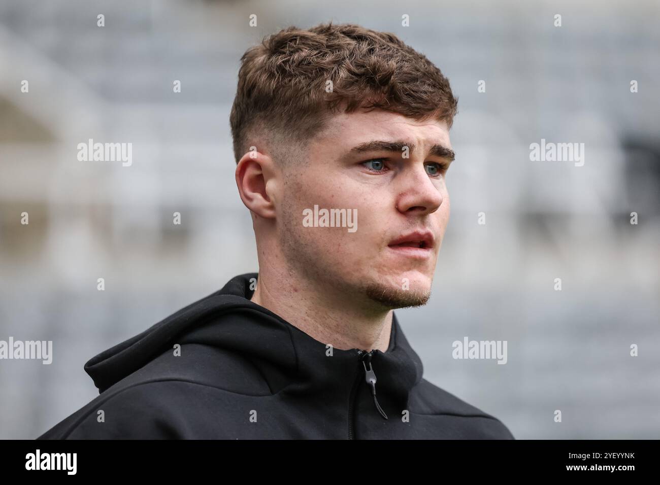 Alex Murphy de Newcastle United arrive lors du match de premier League Newcastle United vs Arsenal au James's Park, Newcastle, Royaume-Uni, le 2 novembre 2024 (photo Mark Cosgrove/News images) Banque D'Images