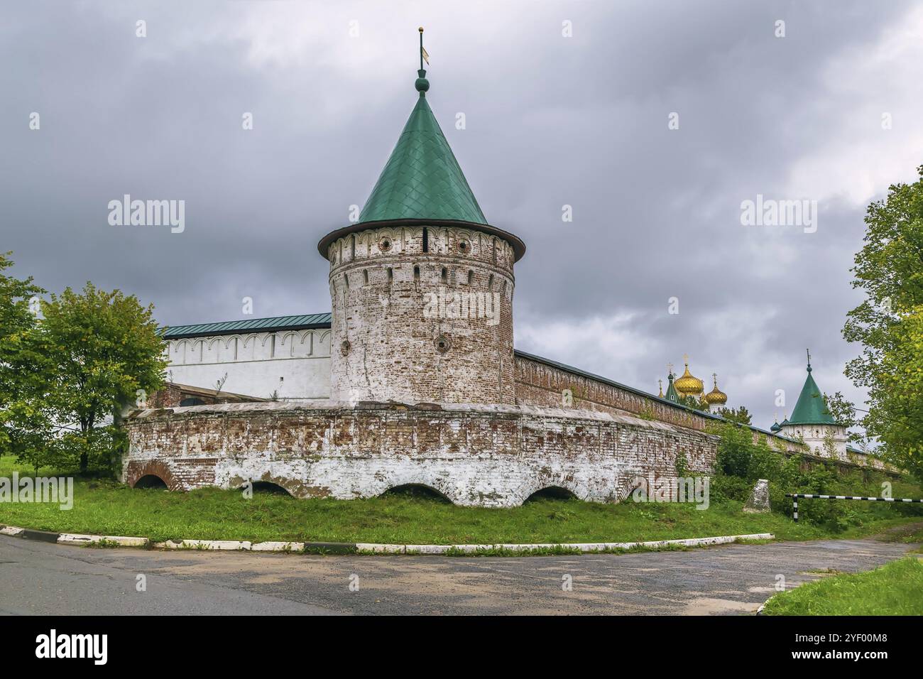 Tour un mur dans le monastère d'Ipatiev à Kostroma, Russie, Europe Banque D'Images