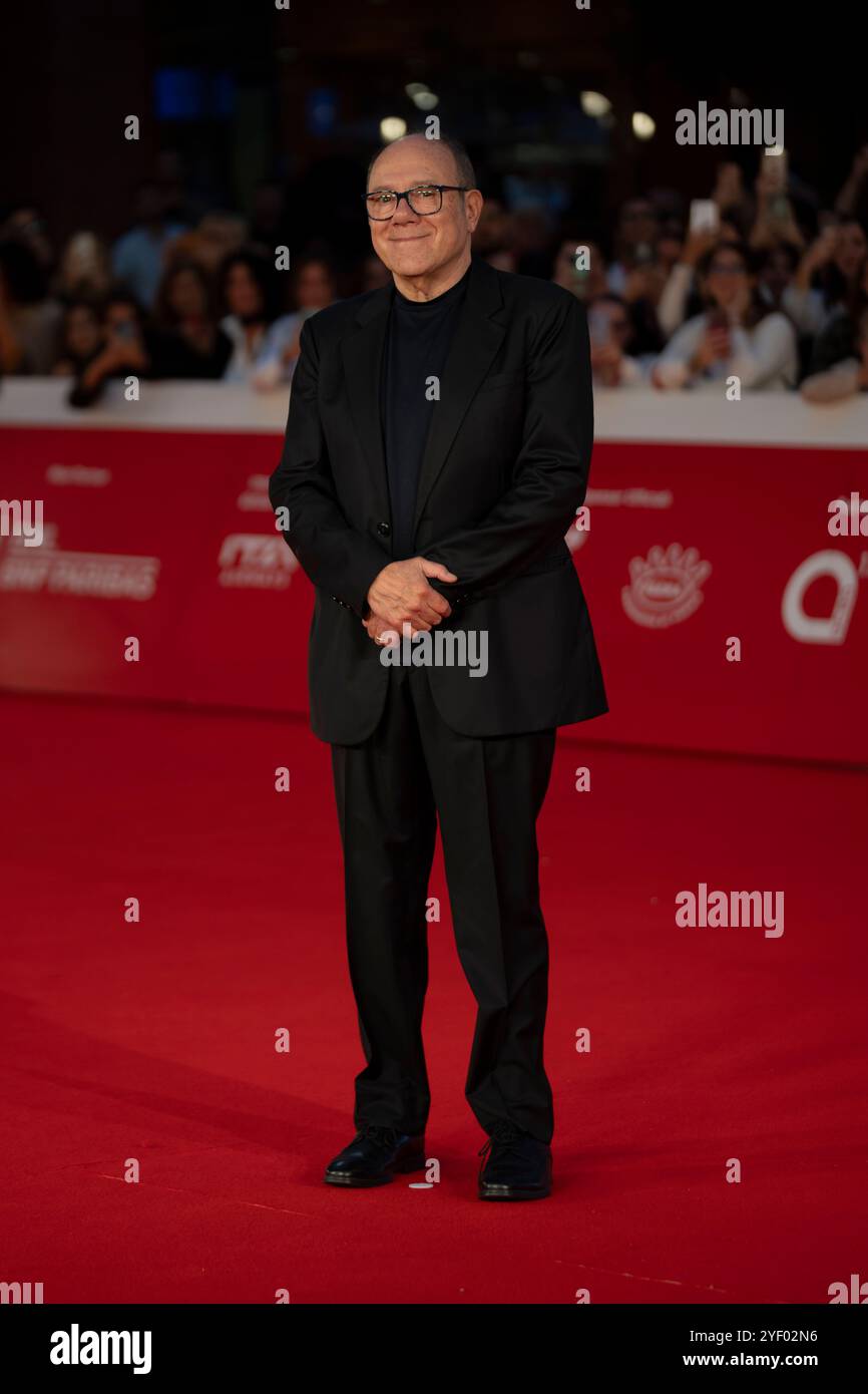 Rome, Italie, le 16 octobre 2024 - Carlo Verdone assiste au tapis rouge du 19e Festival du film de Rome à l'Auditorium Parco della Musica - Ennio Morricone. Crédits : Luigi de Pompeis/Alamy Live News photo Banque D'Images