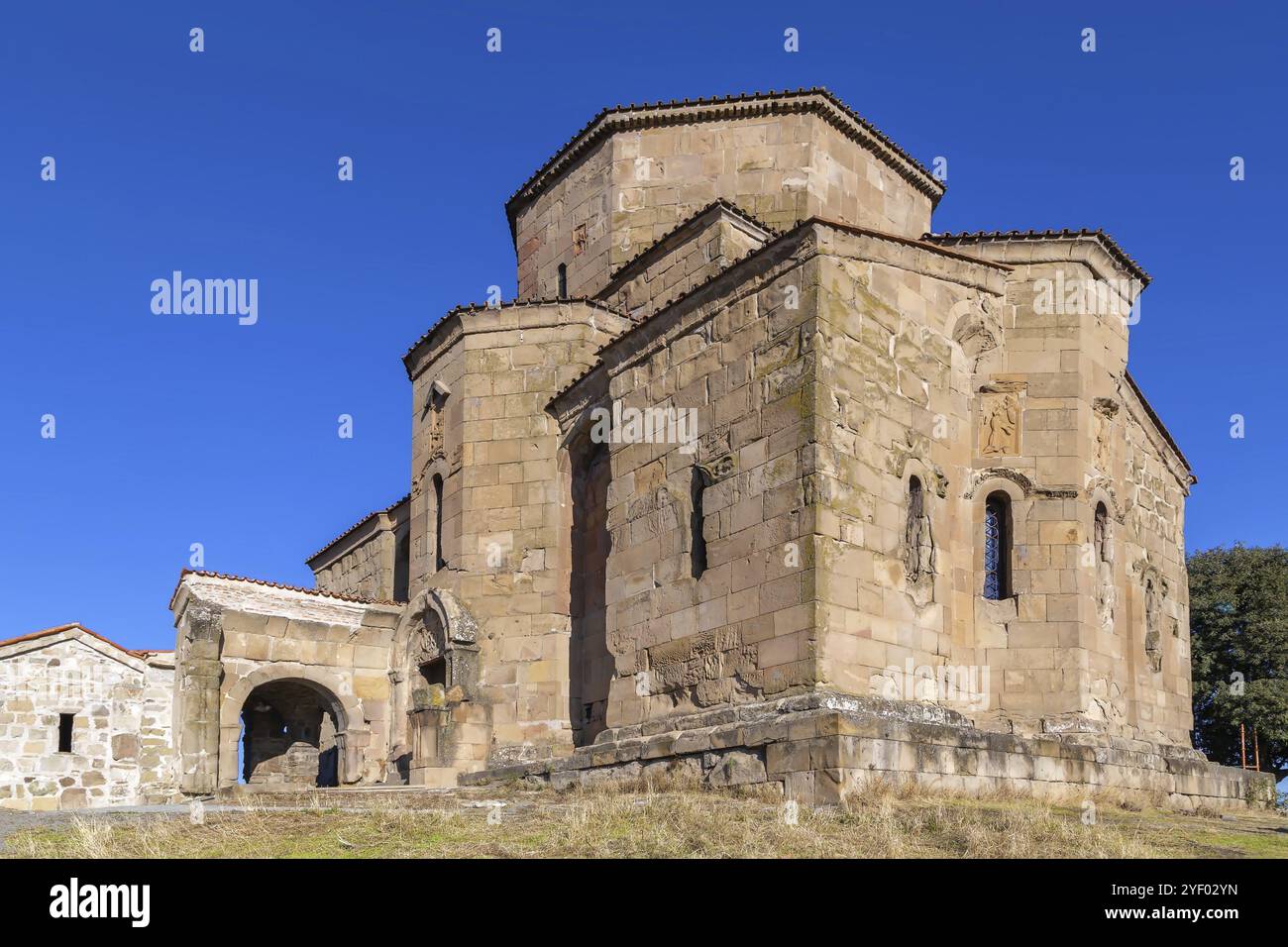 Le monastère de Jvari est un monastère orthodoxe géorgien du sixième siècle près de Mtskheta, dans l'est de la Géorgie Banque D'Images