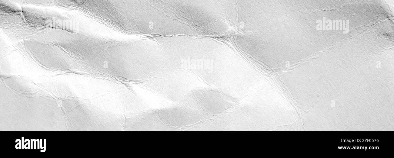 Fond abstrait de texture blanche froissée avec des ombres subtiles et des plis froissés. Idéal pour les bannières web design et les affiches minimalistes Banque D'Images