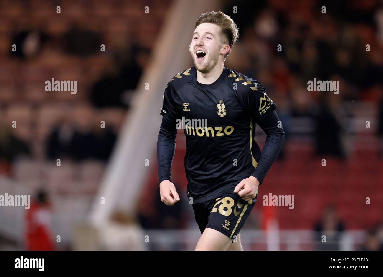 Josh Eccles de Coventry City célèbre après avoir marqué son troisième but du match lors du Sky Bet Championship match au Riverside Stadium, Middlesbrough. Date de la photo : samedi 2 novembre 2024. Banque D'Images