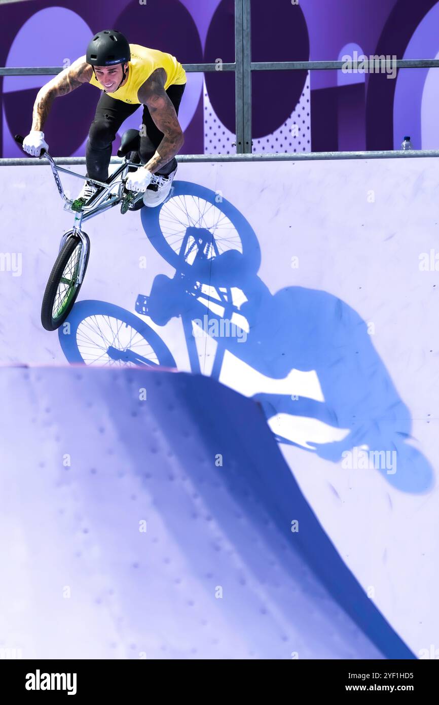 Logan Martin (AUS) participe à la finale du Cycling BMX Freestyle Men's Park Banque D'Images